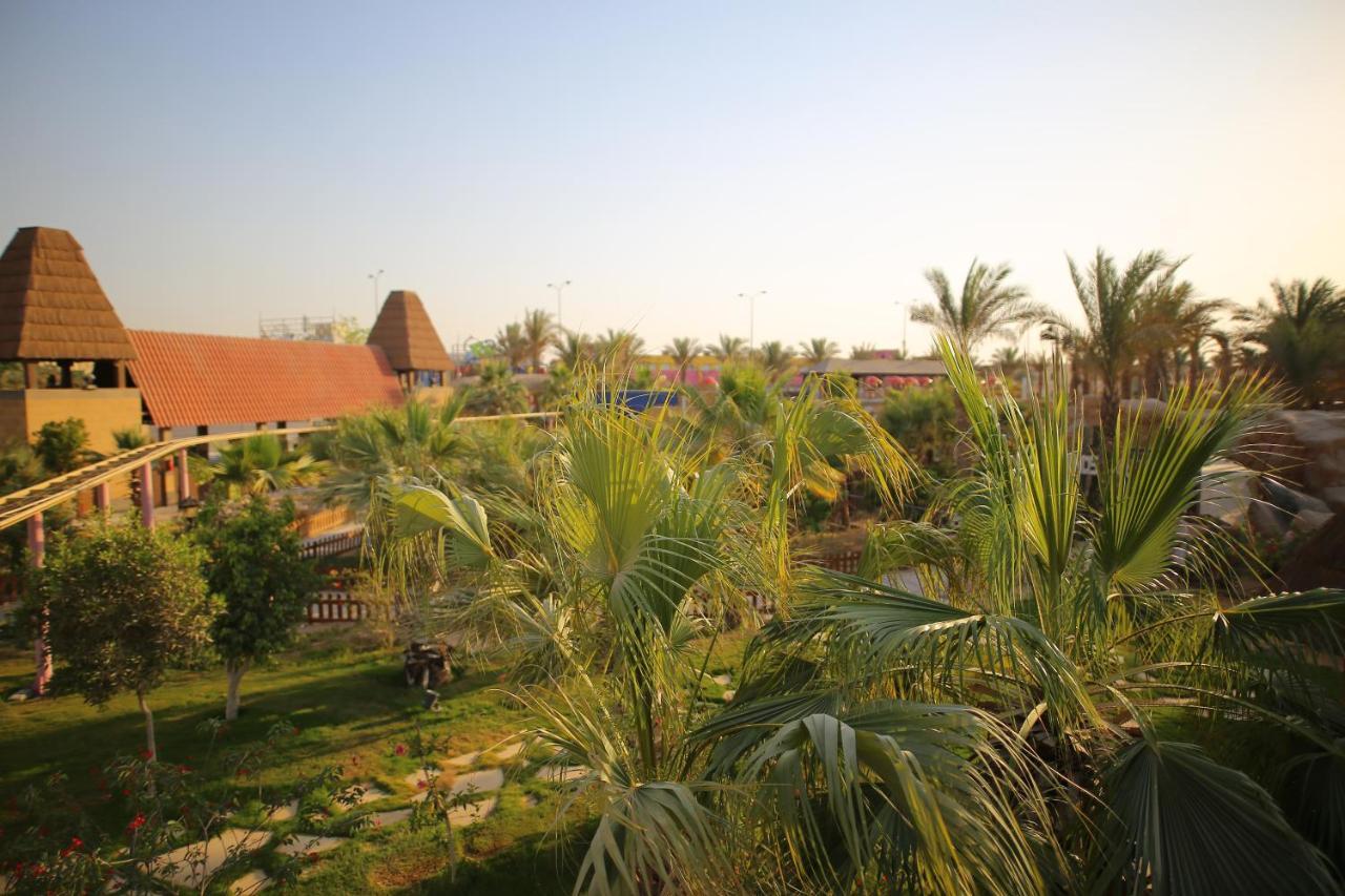Swiss Inn Teda Hotel & Aqua Park Ain Sukhna Exterior foto